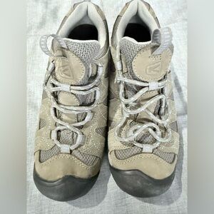 Keen Women's Tan Hiking Shoes